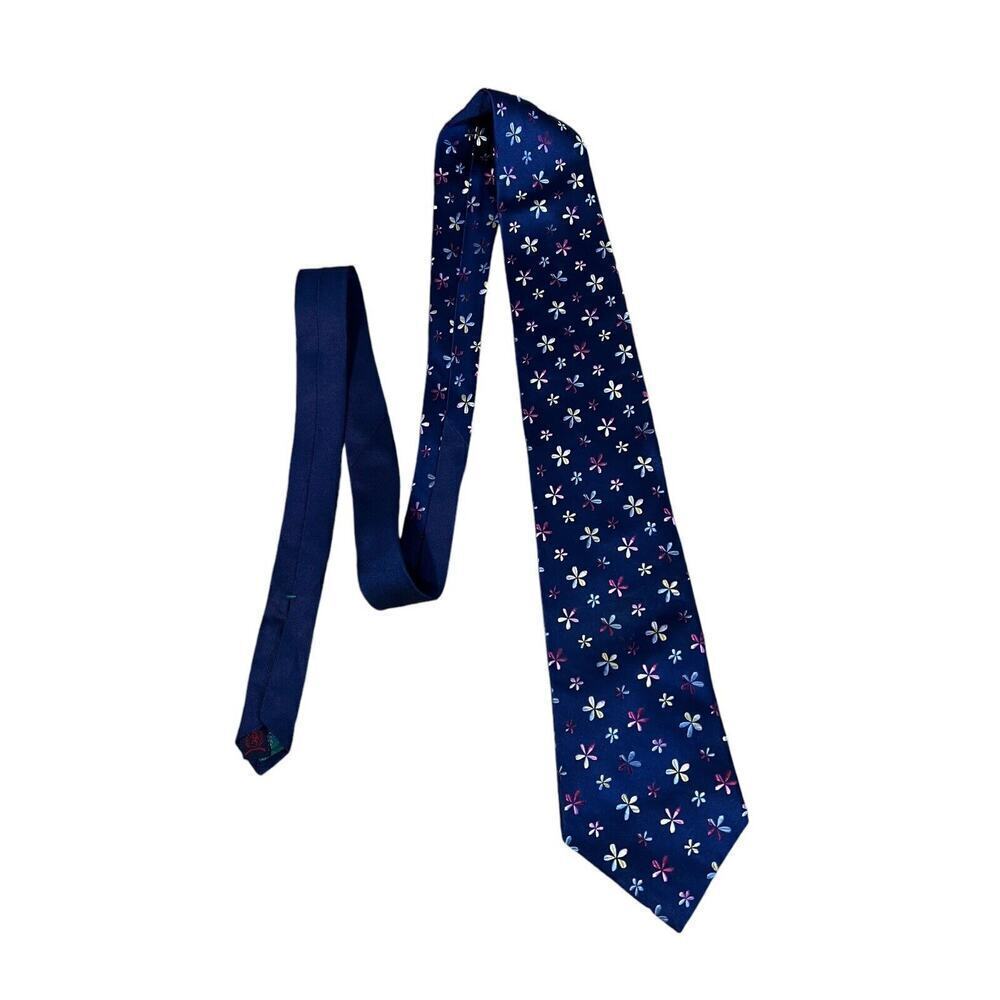 Tommy Hilfiger Men’s Tie Embroidered Floral Pattern